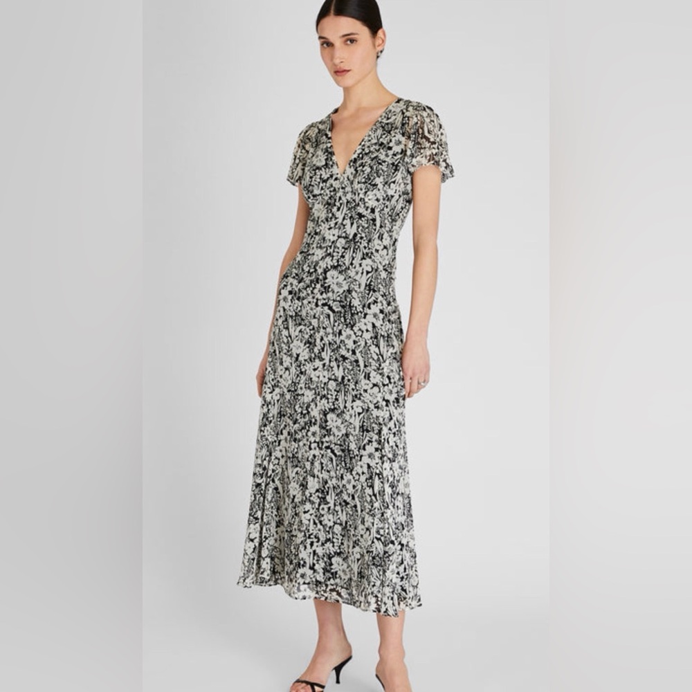 EXCELLENT CONDITION, CLUB MONACO, FLUTTER SLEEVE MIDI DRESS, BLK & GREY
SIZE 8